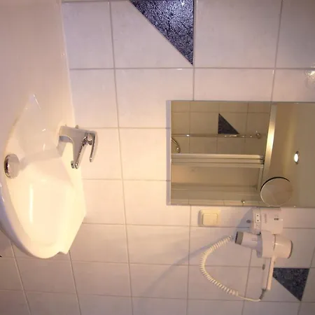 Deutsches Haus 2*