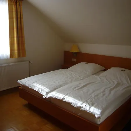 Deutsches Haus Hotel 2*