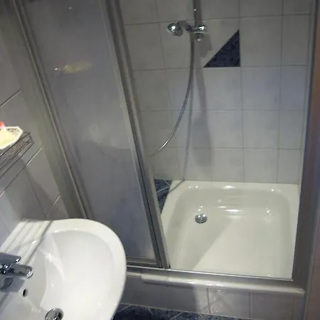 Deutsches Haus 2*