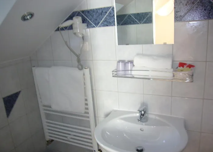 Deutsches Haus Hotell 2*